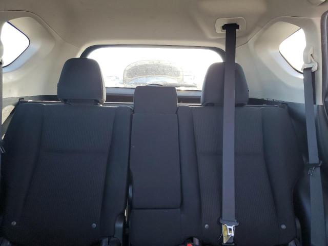 Photo 10 from auction – 2016 TOYOTA RAV4 LE with VIN JTMZFREV1GD090096
