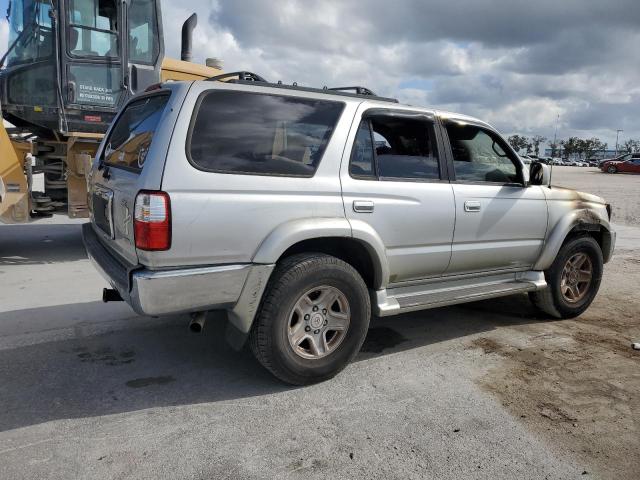 Photo 3 from auction – 2002 TOYOTA 4RUNNER SR with VIN JT3GN86R920233743