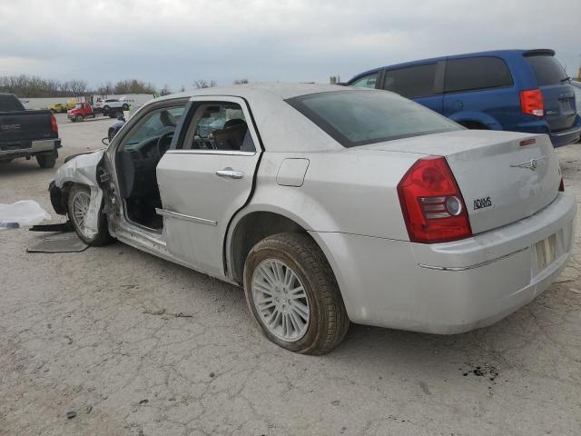 Photo 2 from auction – 2010 CHRYSLER 300 TOURIN with VIN 2C3CA5CV1AH195512