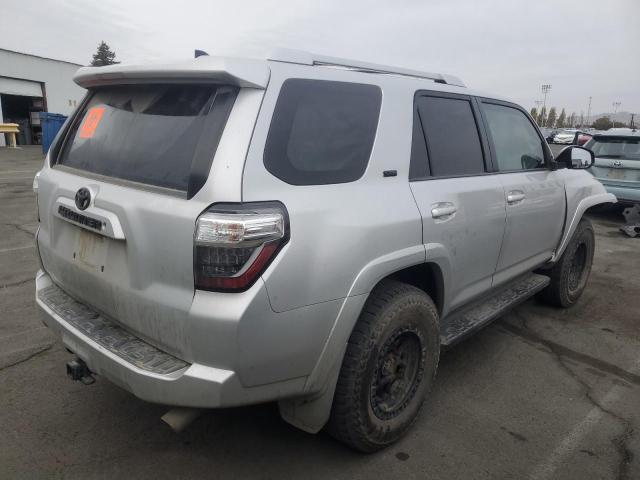 Photo 3 from auction – 2016 TOYOTA 4RUNNER SR with VIN JTEZU5JR9G5127053