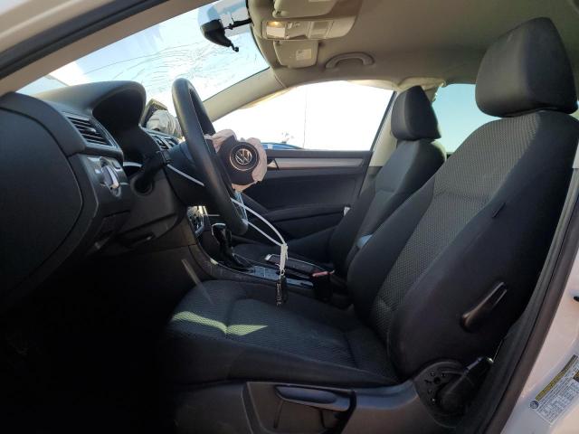Photo 7 from auction – 2013 VOLKSWAGEN PASSAT S with VIN 1VWAP7A30DC081794