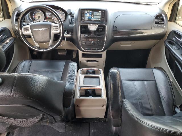Photo 8 from auction – 2015 CHRYSLER TOWN & COU with VIN 2C4RC1BG1FR644362