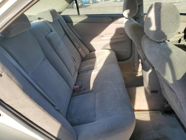 Photo 10 from auction – 2004 TOYOTA CAMRY LE with VIN JTDBE32K040298355