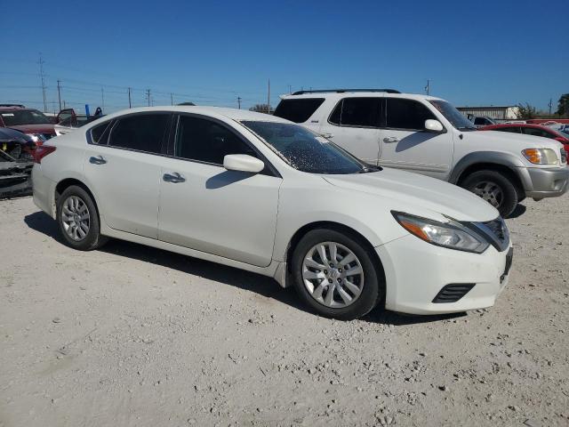 Photo 4 from auction – 2017 NISSAN ALTIMA 2.5 with VIN 1N4AL3AP1HC476136