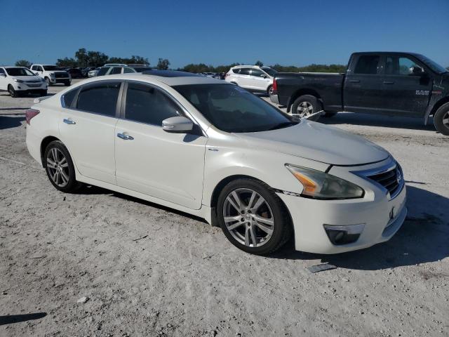 Photo 4 from auction – 2015 NISSAN ALTIMA 3.5 with VIN 1N4BL3AP4FC123603