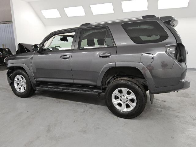 Photo 2 from auction – 2021 TOYOTA 4RUNNER SR with VIN JTEMU5JR8M5940115