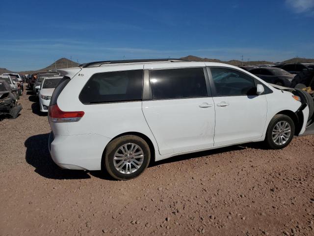 Photo 3 from auction – 2014 TOYOTA SIENNA XLE with VIN 5TDYK3DC2ES436145