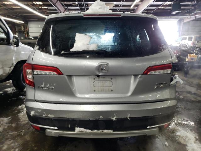 Photo 6 from auction – 2019 HONDA PILOT TOUR with VIN 5FNYF6H95KB097093