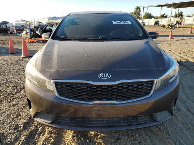 Photo 5 from auction – 2017 KIA FORTE LX with VIN 3KPFK4A7XHE101203