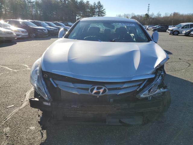 Photo 5 from auction – 2011 HYUNDAI SONATA SE with VIN 5NPEC4AB7BH304209
