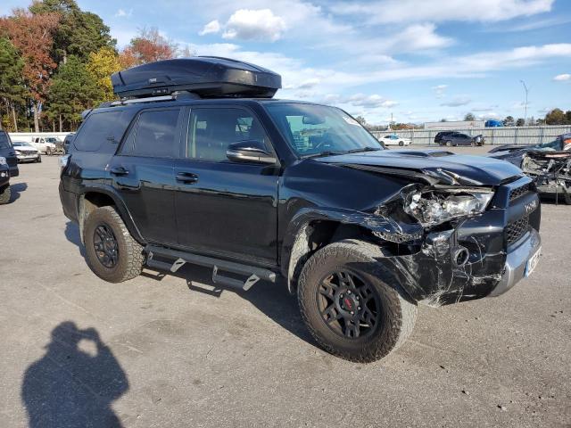 Photo 4 from auction – 2018 TOYOTA 4RUNNER SR with VIN JTEBU5JR3J5518885