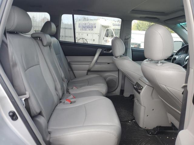 Photo 11 from auction – 2013 TOYOTA HIGHLANDER with VIN 5TDBK3EH2DS218253