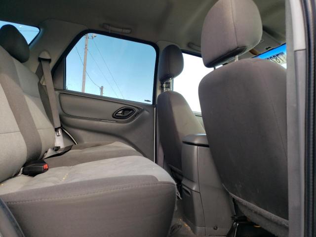Photo 11 from auction – 2003 FORD ESCAPE with VIN 1FMYU92173KB36423