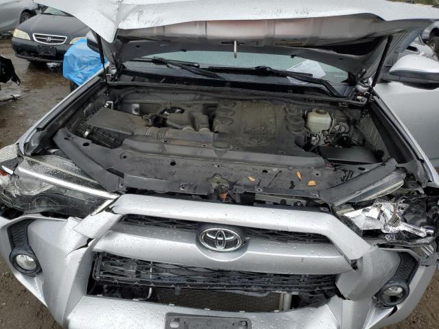 Photo 12 from auction – 2018 TOYOTA 4RUNNER SR with VIN JTEBU5JRXJ5565850