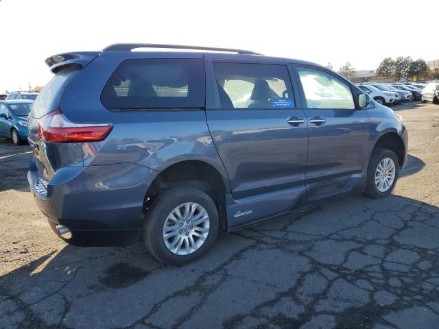 Photo 3 from auction – 2017 TOYOTA SIENNA XLE with VIN 5TDYZ3DC4HS875413