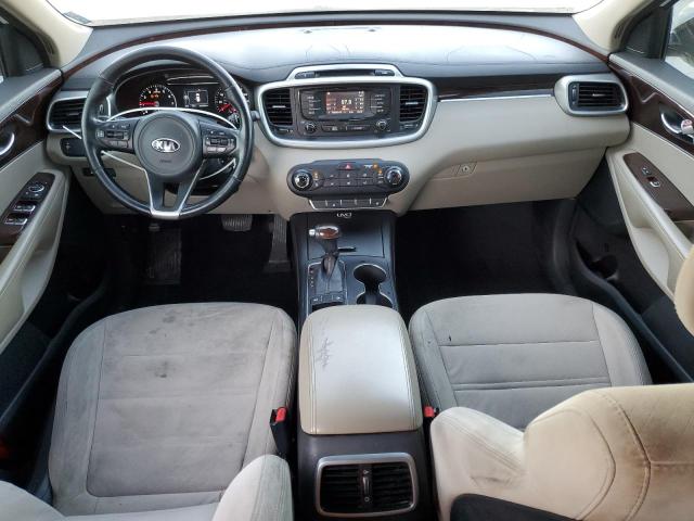 Photo 8 from auction – 2016 KIA SORENTO LX with VIN 5XYPG4A39GG181937