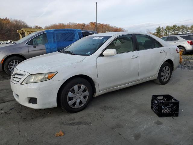 TOYOTA CAMRY BASE 2011 مع رقم تعريف المركبة 4T1BF3EK9BU737448 - صورة من المزاد