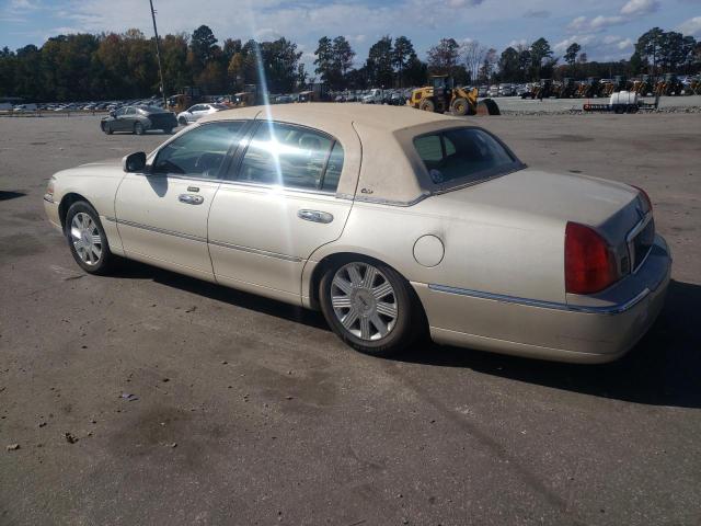 Photo 2 from auction – 2003 LINCOLN TOWN CAR with VIN 1LNHM83W43Y610443