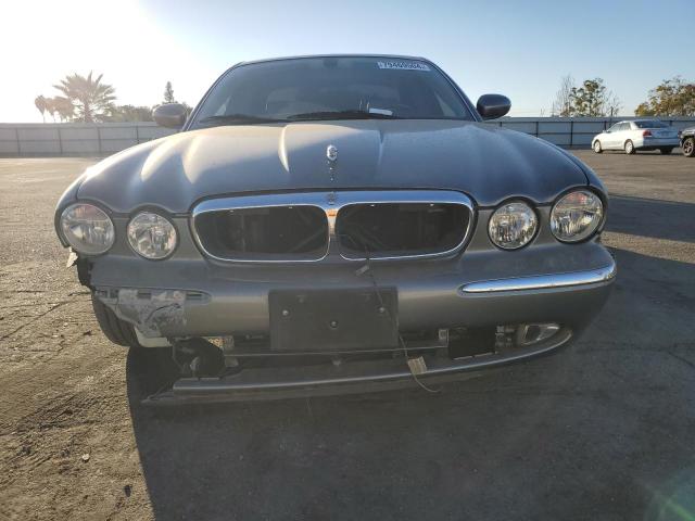 Photo 5 from auction – 2004 JAGUAR XJ8 with VIN SAJWA71C74SG20299