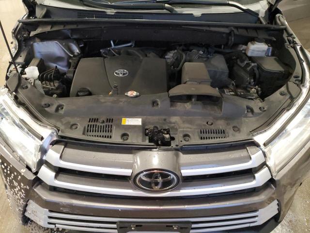 Photo 12 from auction – 2018 TOYOTA HIGHLANDER with VIN 5TDJZRFH5JS818074