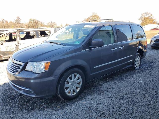 Photo 1 from auction – 2016 CHRYSLER TOWN & COU with VIN 2C4RC1BG0GR174567