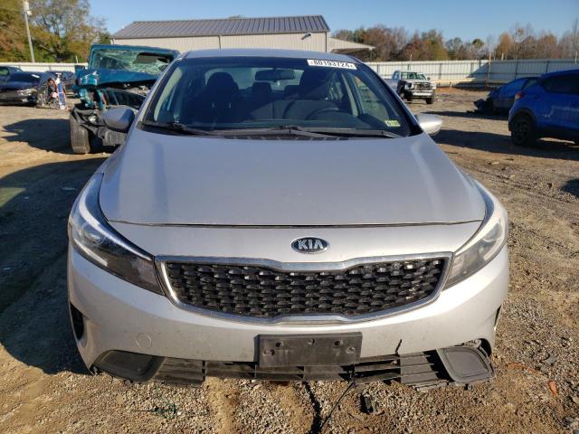 Photo 5 from auction – 2017 KIA FORTE LX with VIN 3KPFK4A76HE070788