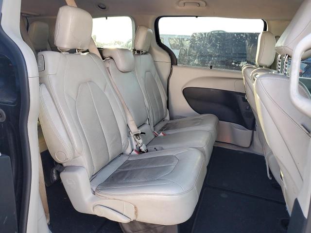 Photo 11 from auction – 2018 CHRYSLER PACIFICA T with VIN 2C4RC1EGXJR139571