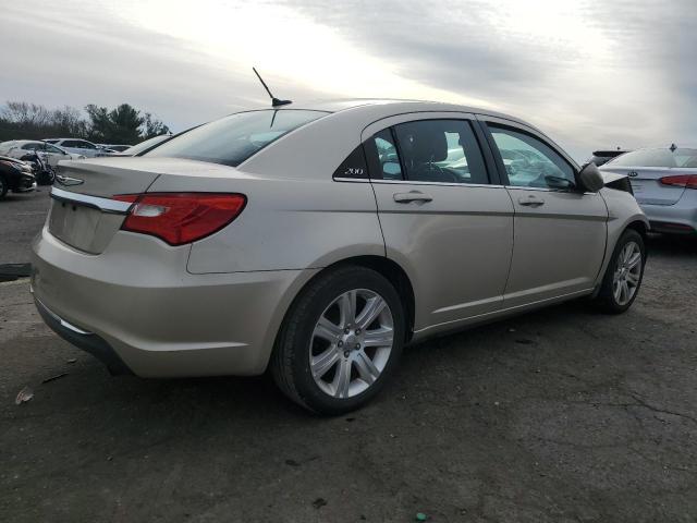 Photo 3 from auction – 2013 CHRYSLER 200 LX with VIN 1C3CCBAB6DN697820