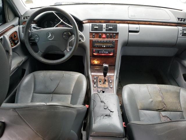 Photo 8 from auction – 2001 MERCEDES-BENZ E 320 with VIN WDBJF65J71B210199