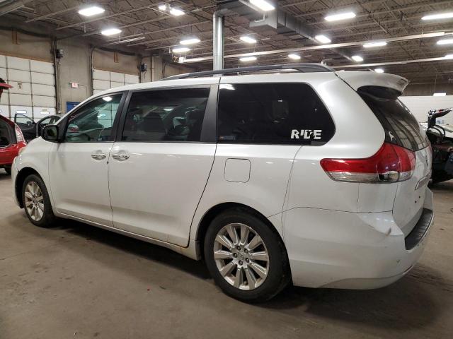 Photo 2 from auction – 2011 TOYOTA SIENNA XLE with VIN 5TDYK3DC5BS006038