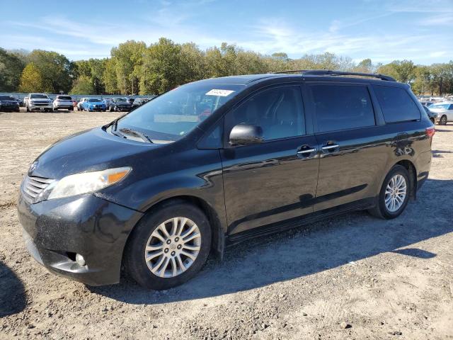 TOYOTA SIENNA XLE 2015 with VIN 5TDYK3DC0FS613583 - Photo from auction
