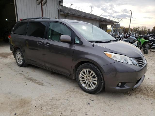 Photo 4 from auction – 2013 TOYOTA SIENNA XLE with VIN 5TDYK3DC8DS328403