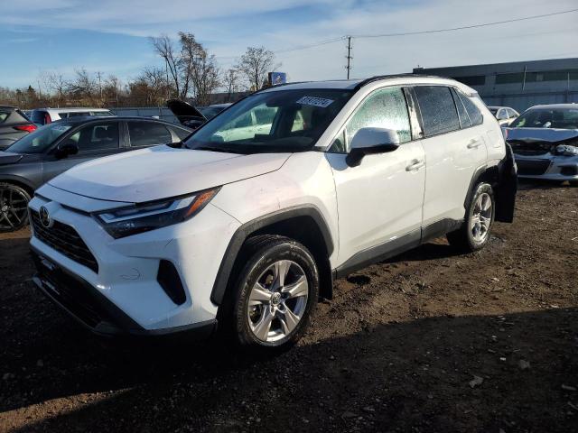 Photo 1 from auction – 2022 TOYOTA RAV4 XLE with VIN 2T3P1RFV2NW294846