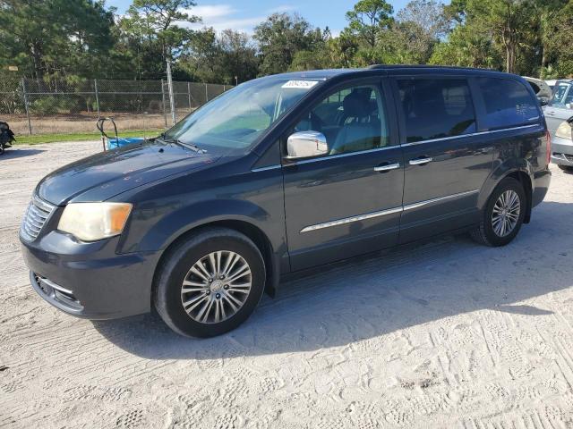 CHRYSLER TOWN & COU 2014 with VIN 2C4RC1CG4ER143396 - Photo from auction