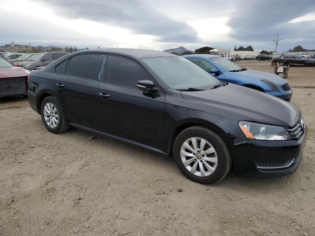 Photo 4 from auction – 2013 VOLKSWAGEN PASSAT S with VIN 1VWAP7A35DC118340