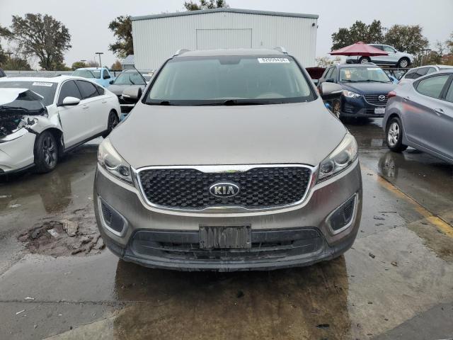 Photo 5 from auction – 2016 KIA SORENTO LX with VIN 5XYPGDA36GG059956
