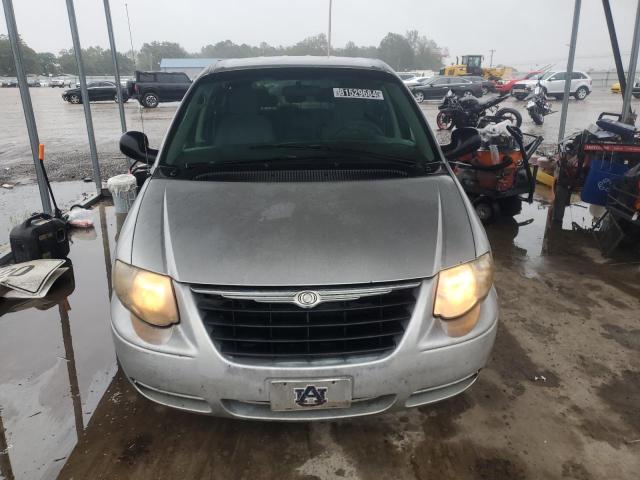 Photo 4 from auction – 2007 CHRYSLER TOWN & COU with VIN 2A4GP44R27R245970