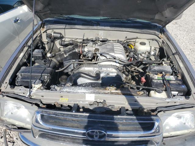 Photo 11 from auction – 2002 TOYOTA 4RUNNER SR with VIN JT3GN86R020228656