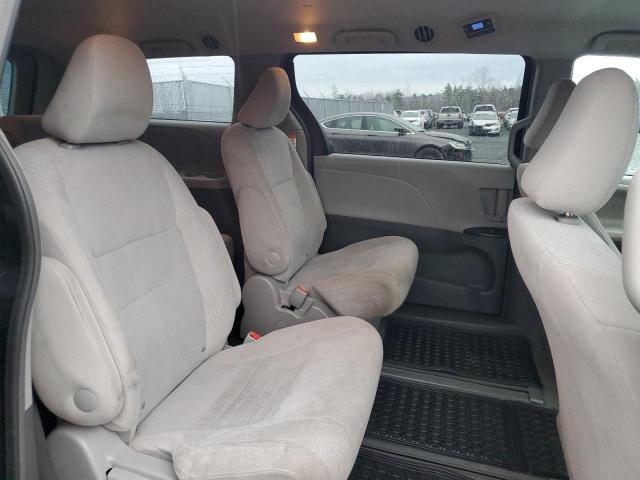 Photo 11 from auction – 2017 TOYOTA SIENNA with VIN 5TDZZ3DC6HS865695