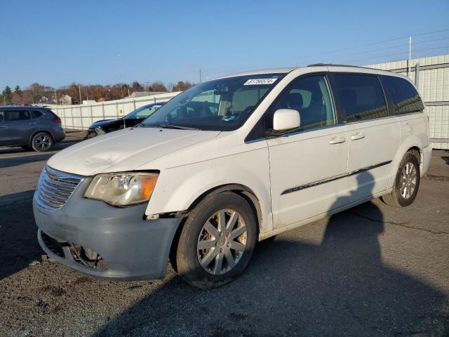 Photo 1 from auction – 2013 CHRYSLER TOWN & COU with VIN 2C4RC1BG9DR743220
