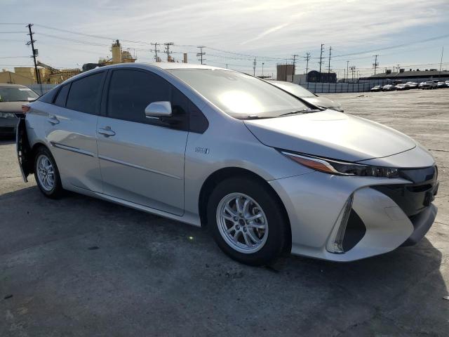 Photo 4 from auction – 2022 TOYOTA PRIUS PRIM with VIN JTDKAMFP4N3200001