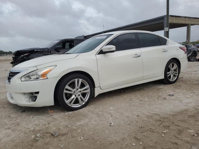 NISSAN ALTIMA 3.5 2015 with VIN 1N4BL3AP3FC594318 - Photo from auction