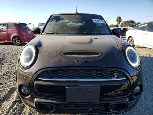 Photo 5 from auction – 2021 MINI COOPER S with VIN WMWWJ5C02M3M20151