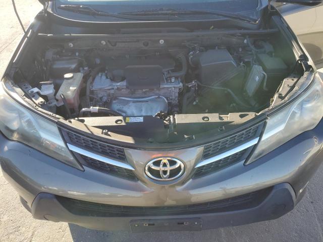 Photo 12 from auction – 2015 TOYOTA RAV4 LE with VIN JTMZFREV3FD064078