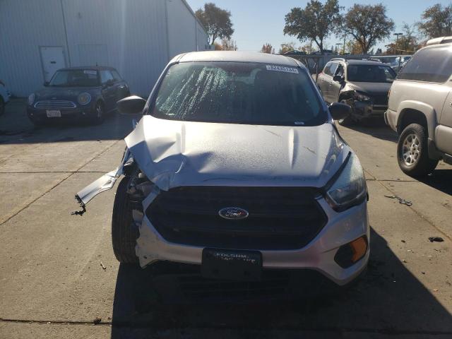 Photo 5 from auction – 2017 FORD ESCAPE S with VIN 1FMCU0F78HUD60591