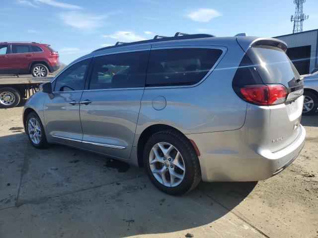 Photo 2 from auction – 2017 CHRYSLER PACIFICA T with VIN 2C4RC1BG7HR794849