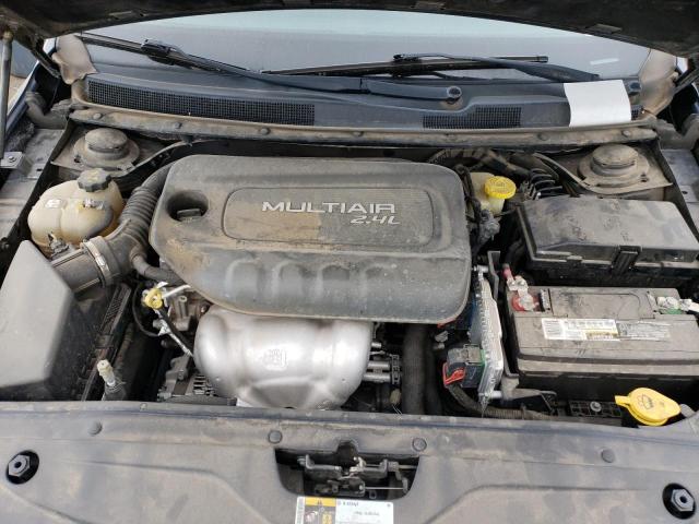 Photo 11 from auction – 2017 CHRYSLER 200 LIMITE with VIN 1C3CCCAB0HN511961
