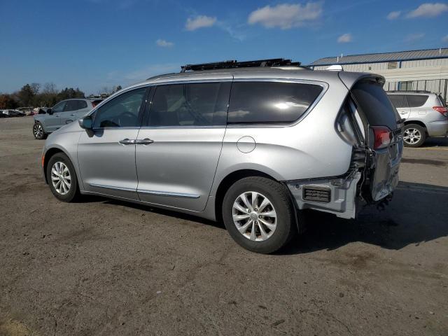 Photo 2 from auction – 2017 CHRYSLER PACIFICA T with VIN 2C4RC1BG7HR613670