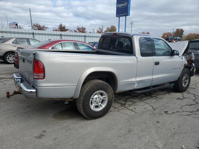 Photo 3 from auction – 2000 DODGE DAKOTA with VIN 1B7GG22N7YS532697