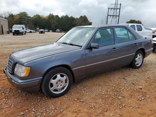 MERCEDES-BENZ E 320 BASE 1995 with VIN WDBEA32E8SC233296 - Photo from auction